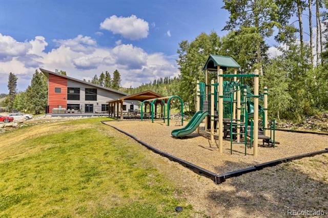 477 Hi Country Drive Unit: 14-14