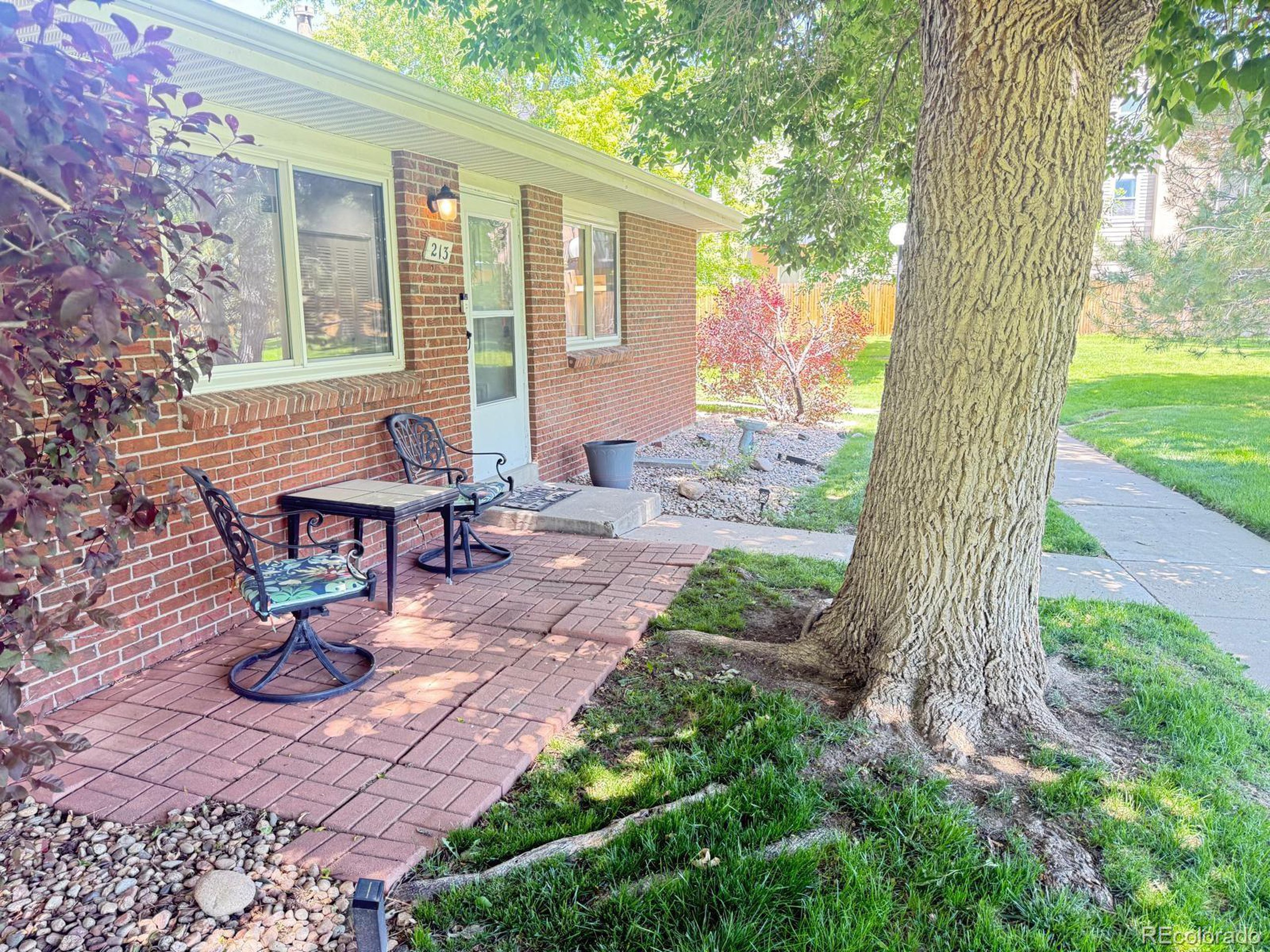 9255 E Lehigh