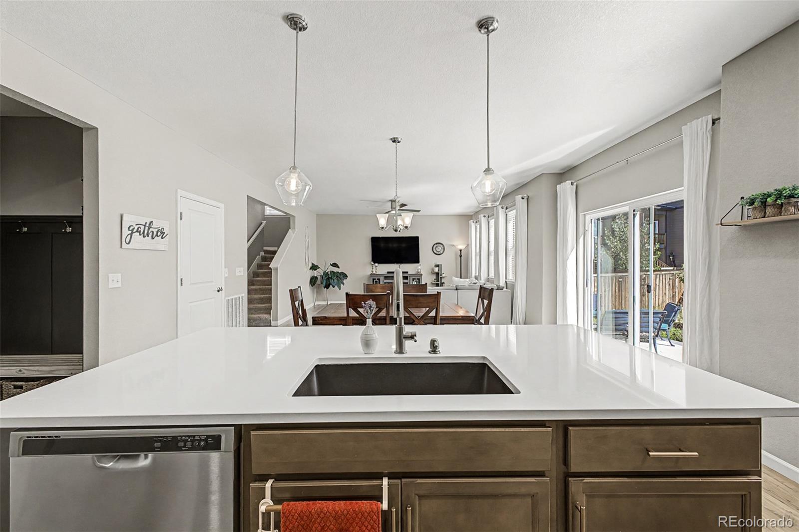 13994 Shasta Daisy Street