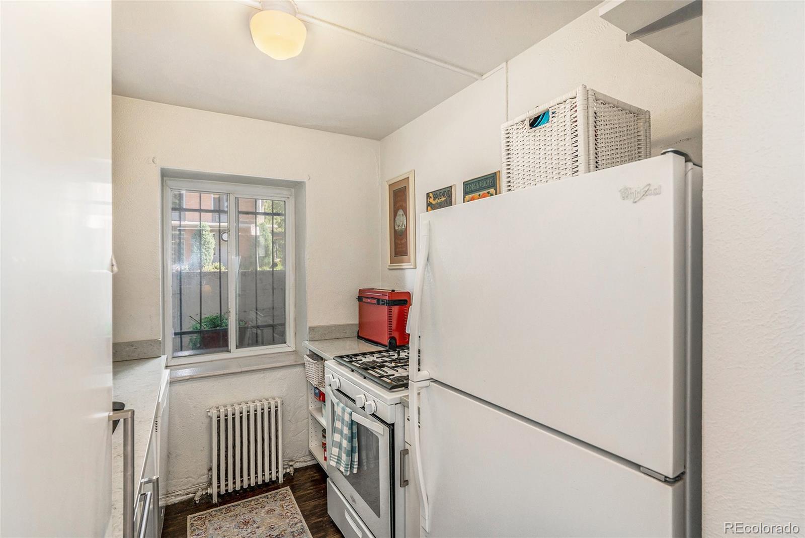 85 N Grant Street Unit: 4