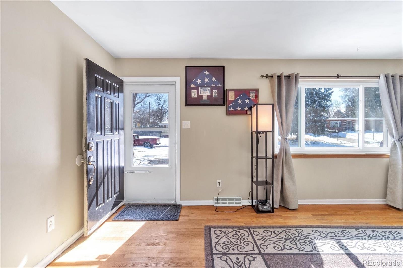 803 W Crestline Avenue