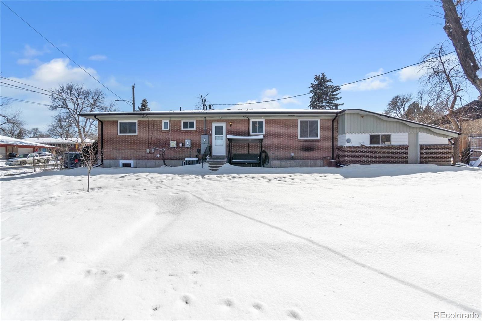 803 W Crestline Avenue
