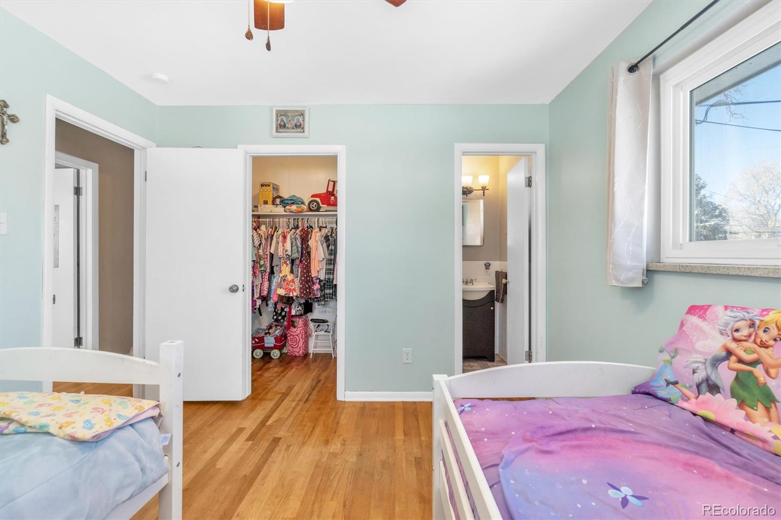 803 W Crestline Avenue