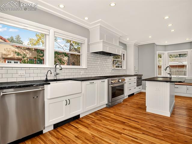 1619 Culebra Place