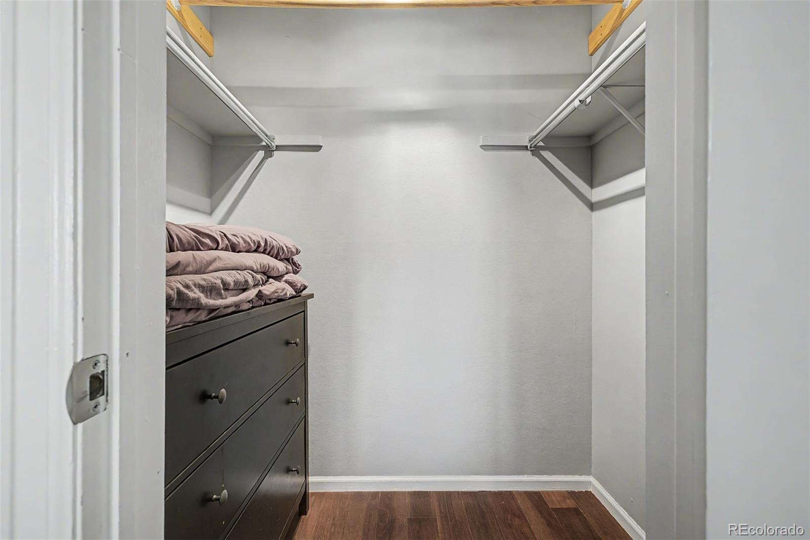8100 W Quincy Avenue Unit: L7