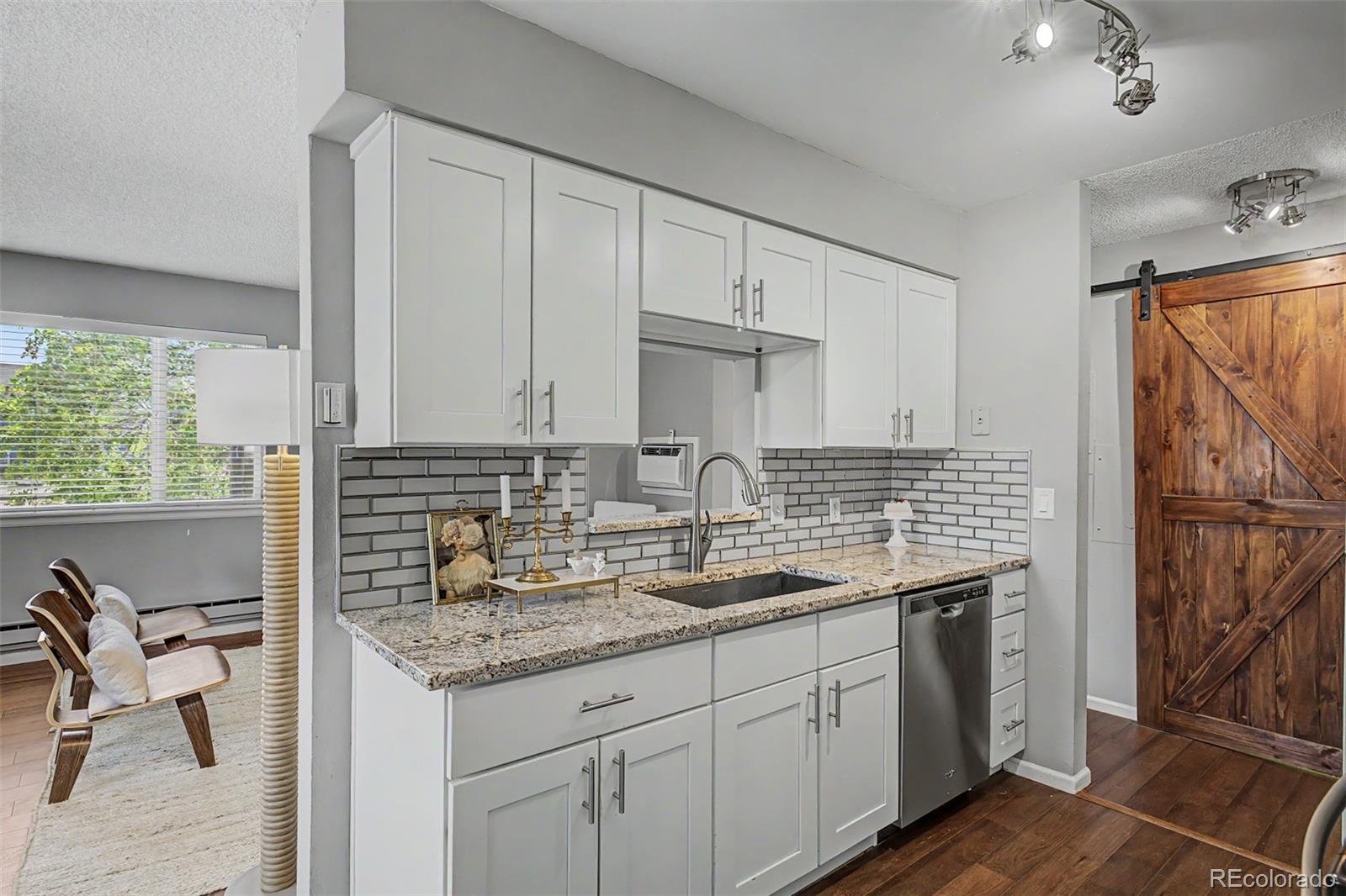 8100 W Quincy Avenue Unit: L7