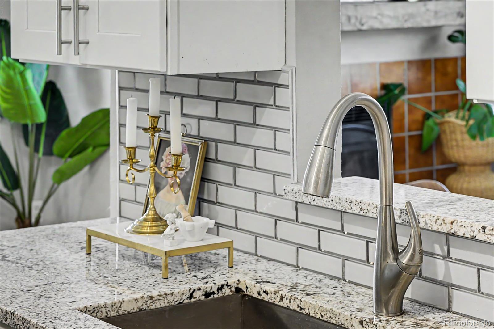 8100 W Quincy Avenue Unit: L7