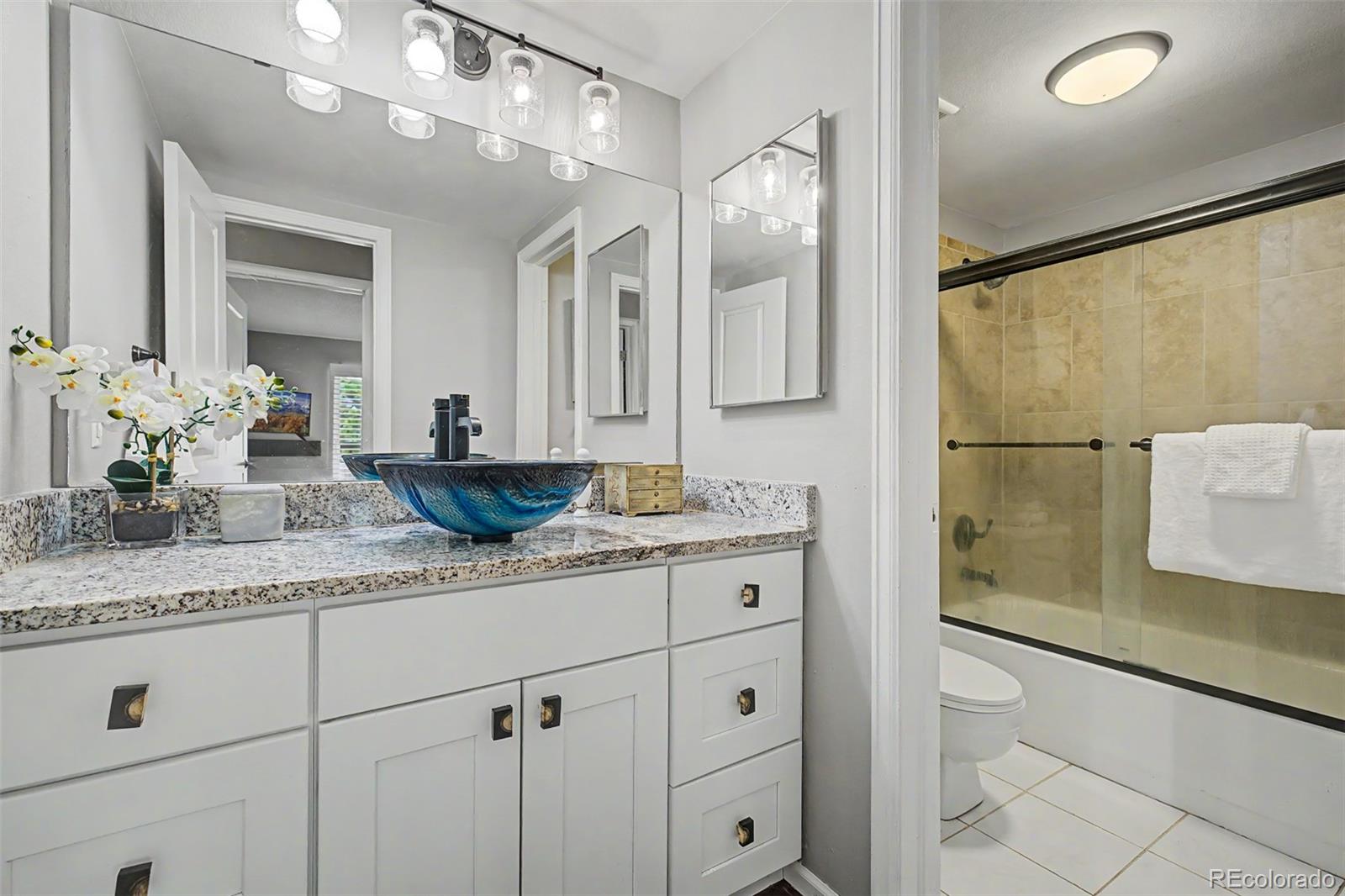 8100 W Quincy Avenue Unit: L7