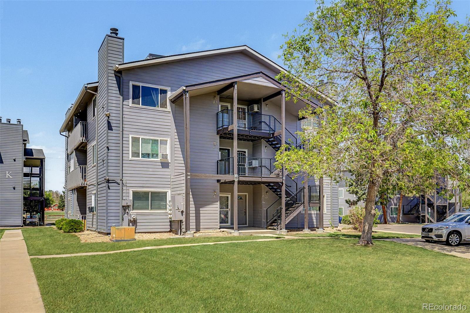 8100 W Quincy Avenue Unit: L7