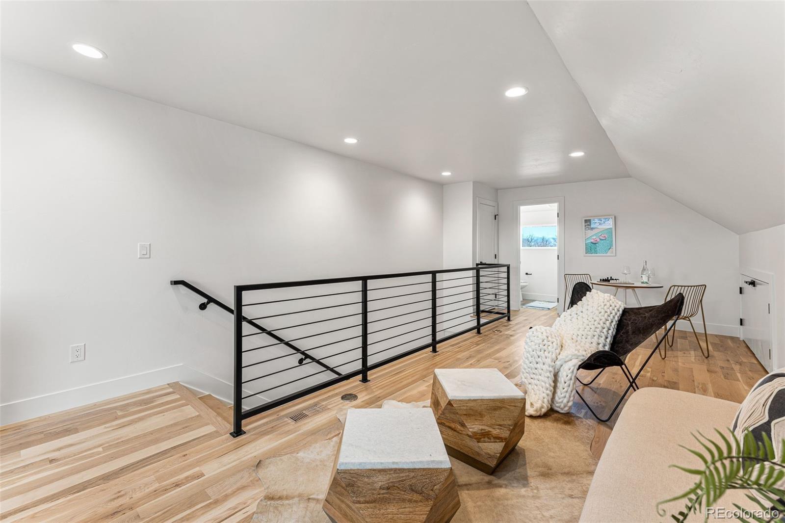 2406 S Bannock