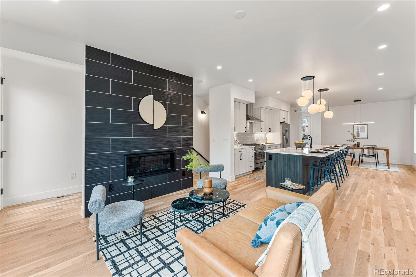 2406 S Bannock