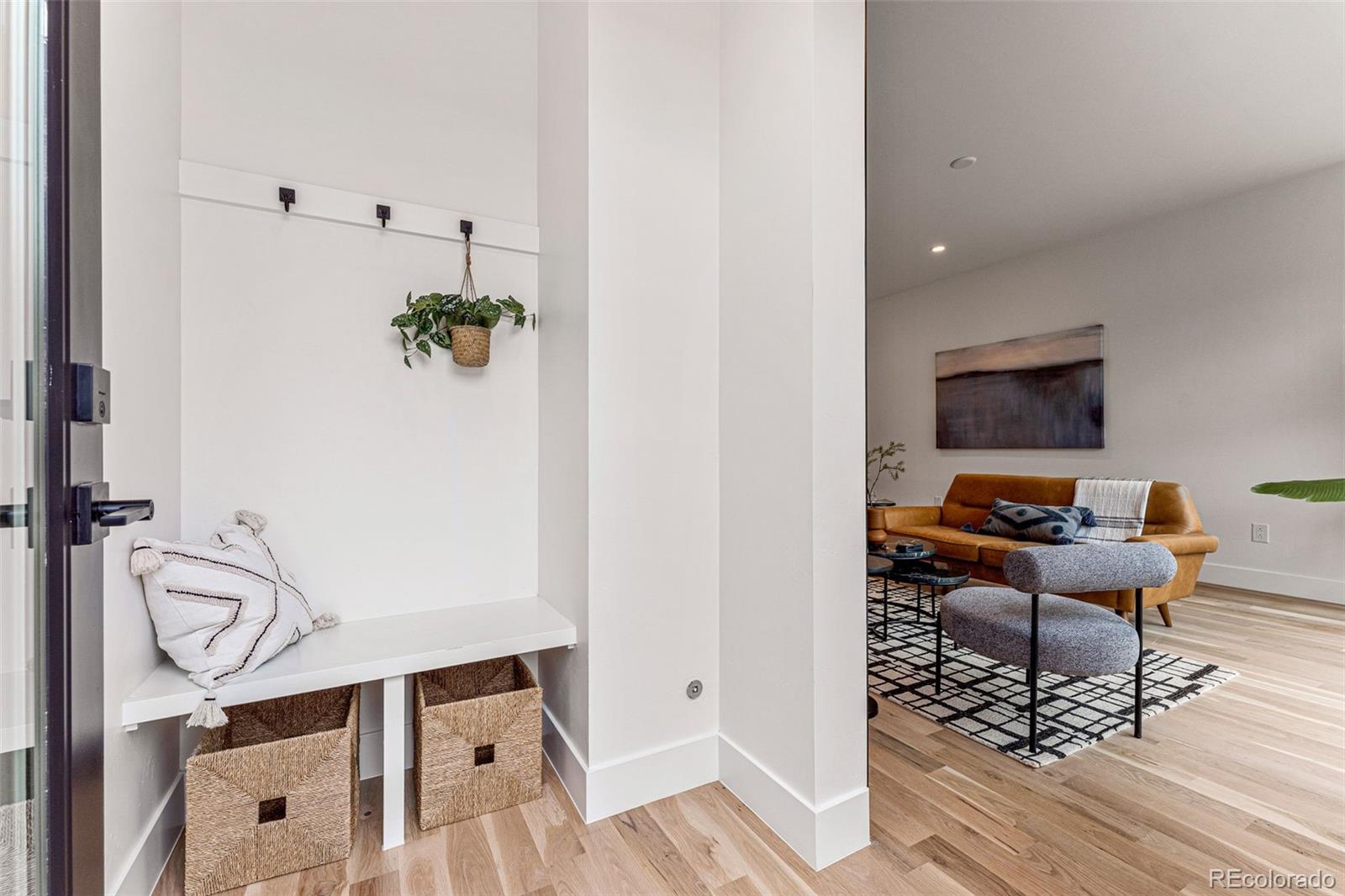 2406 S Bannock
