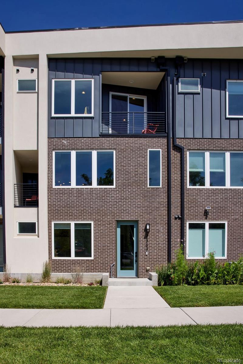 4363 Hale Parkway