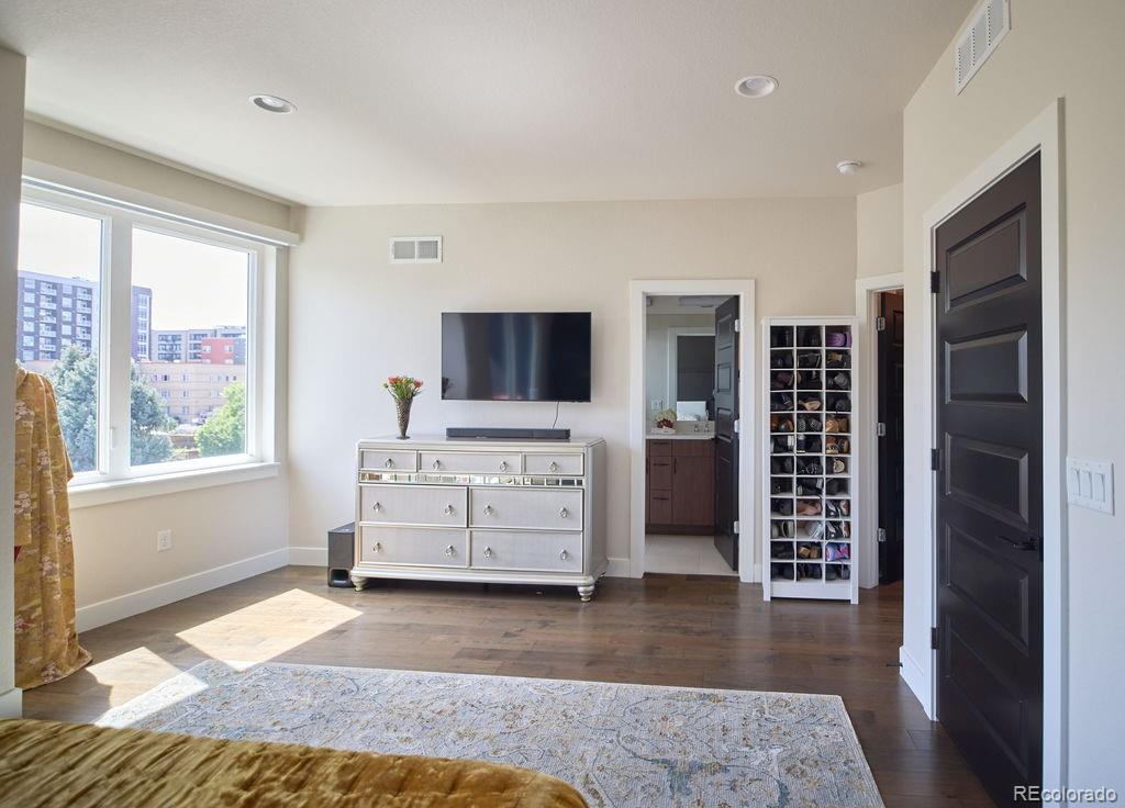 4363 Hale Parkway