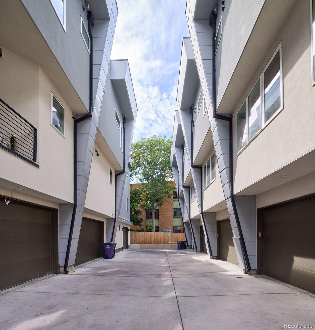 4363 Hale Parkway