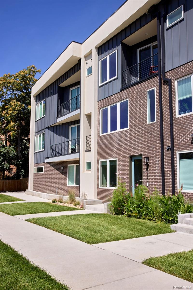 4363 Hale Parkway