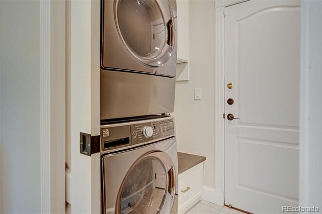 1872 E 164th Place