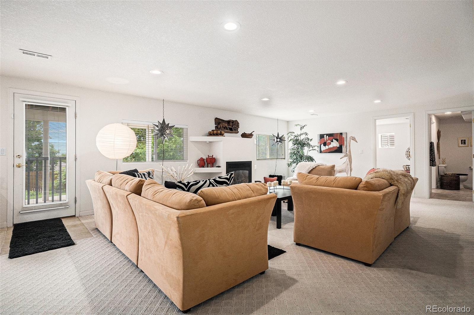 21062 Hawthorne Lane