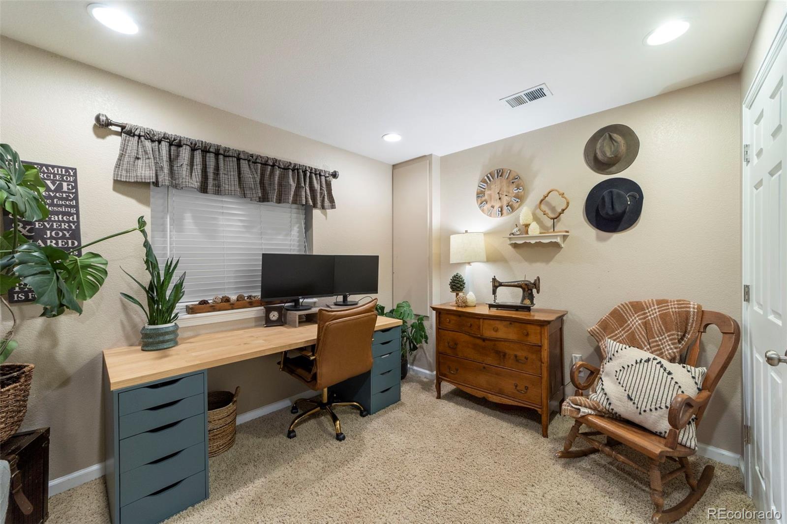 19101 E Crestridge Circle