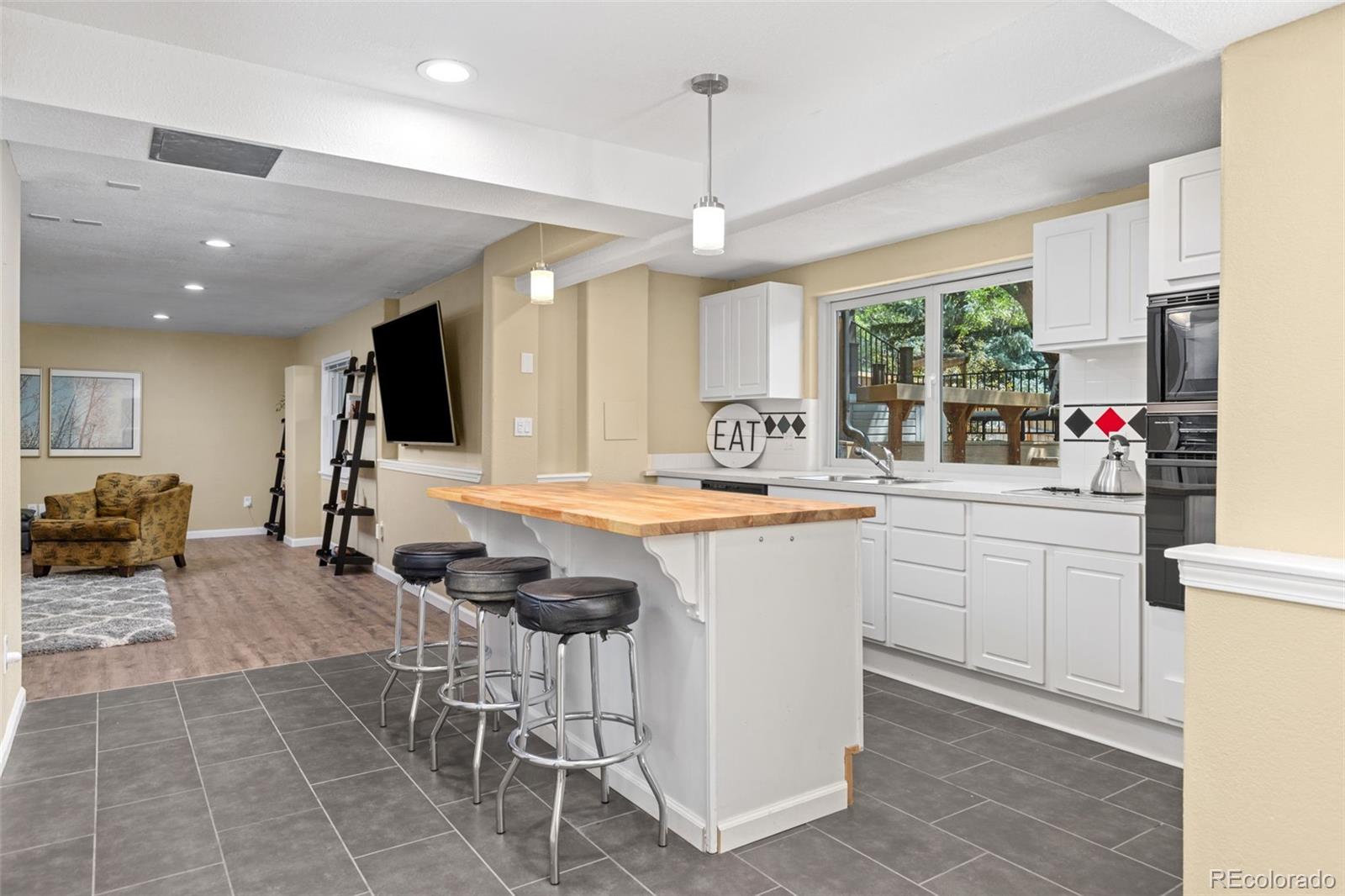 5764 S Depew Circle
