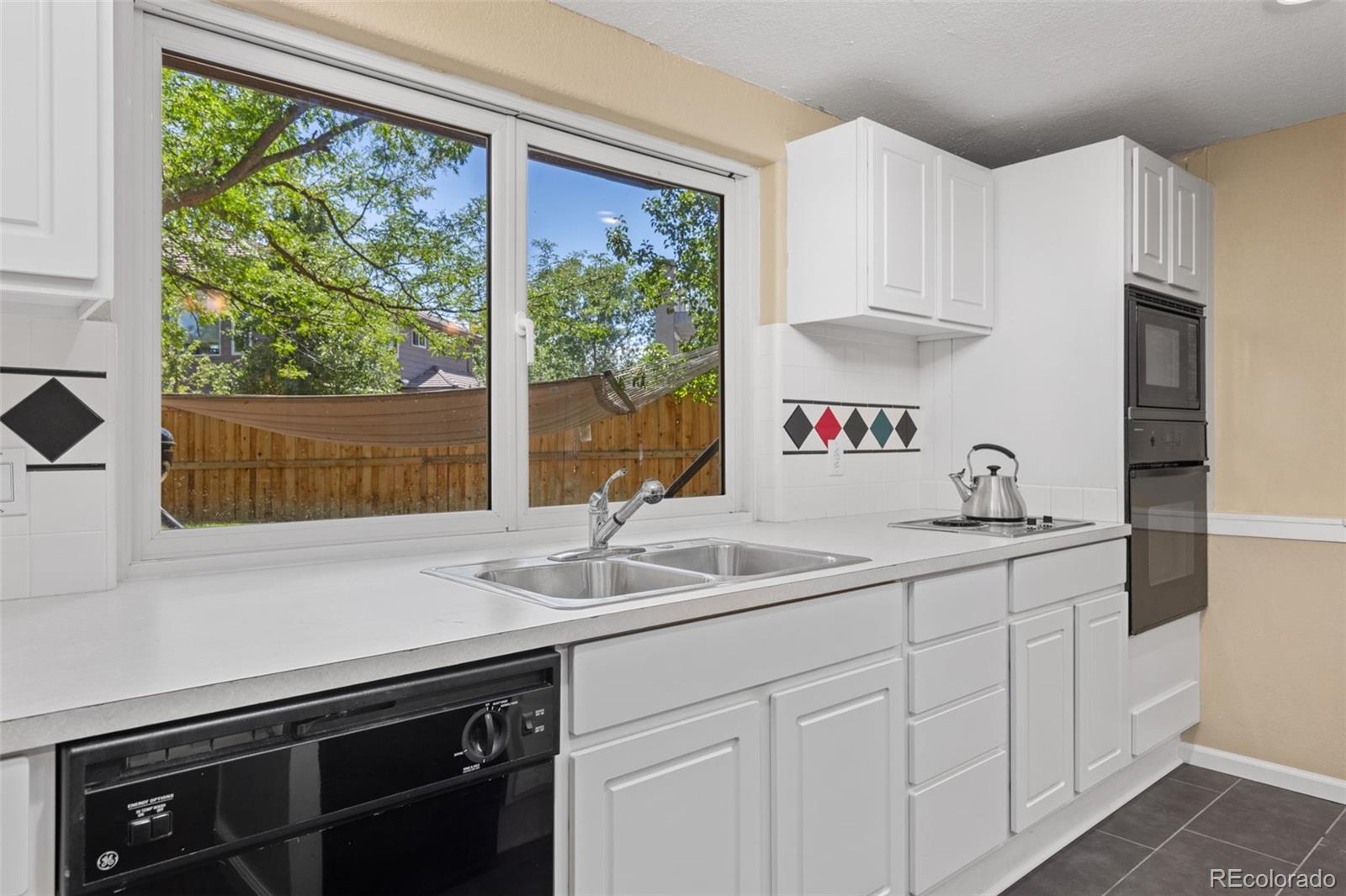 5764 S Depew Circle