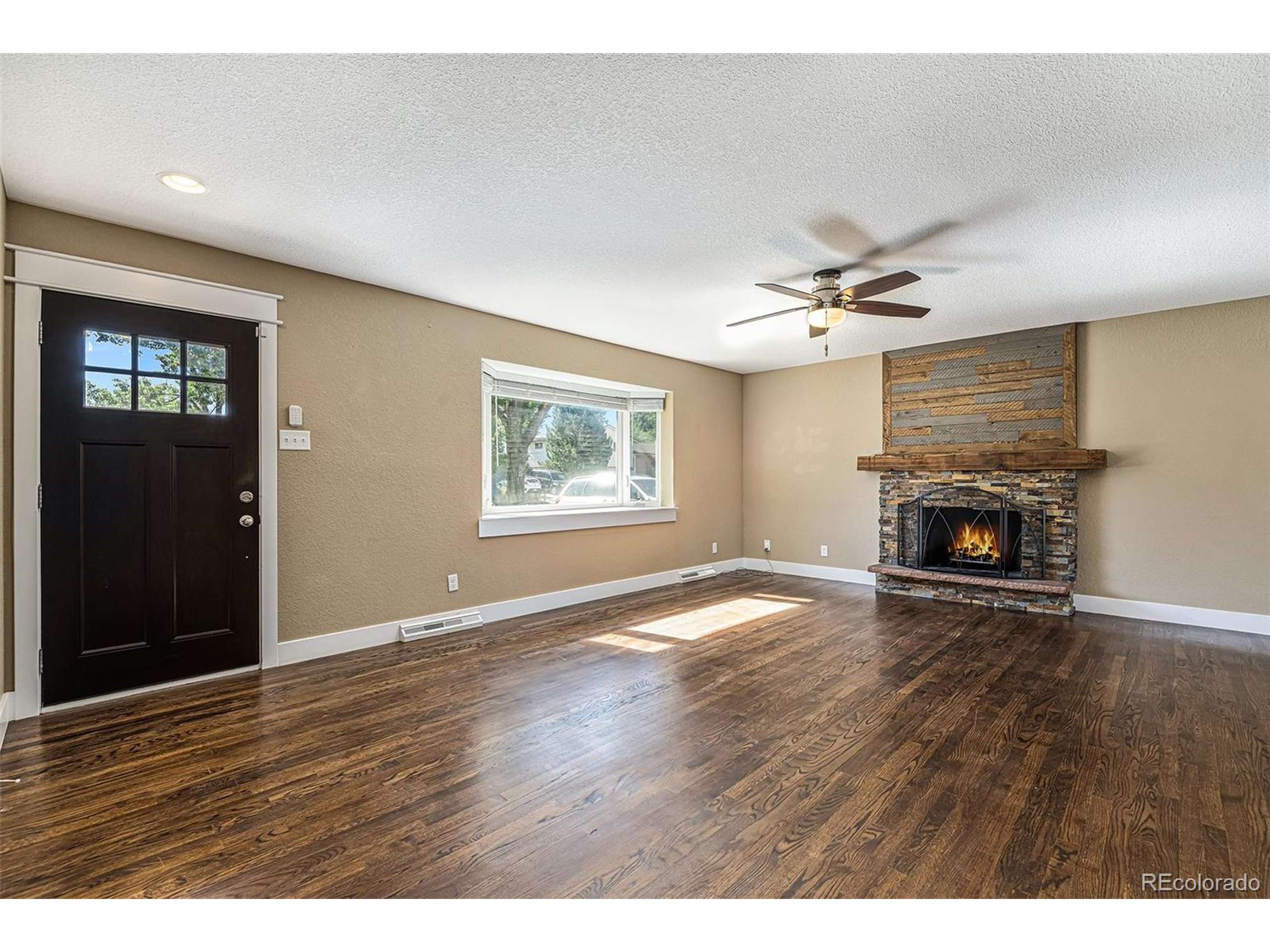 4293 Graham Ct