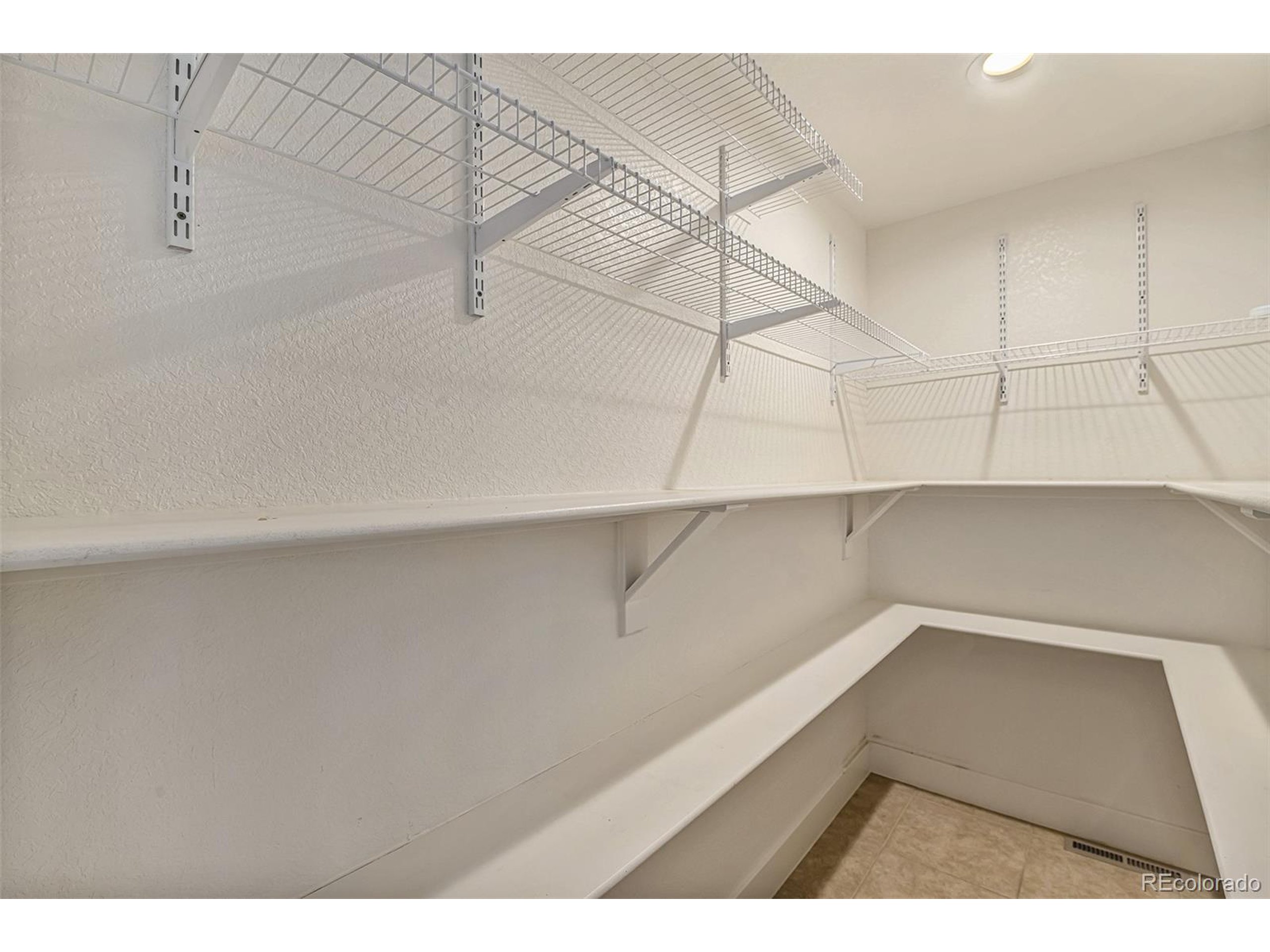 4293 Graham Ct