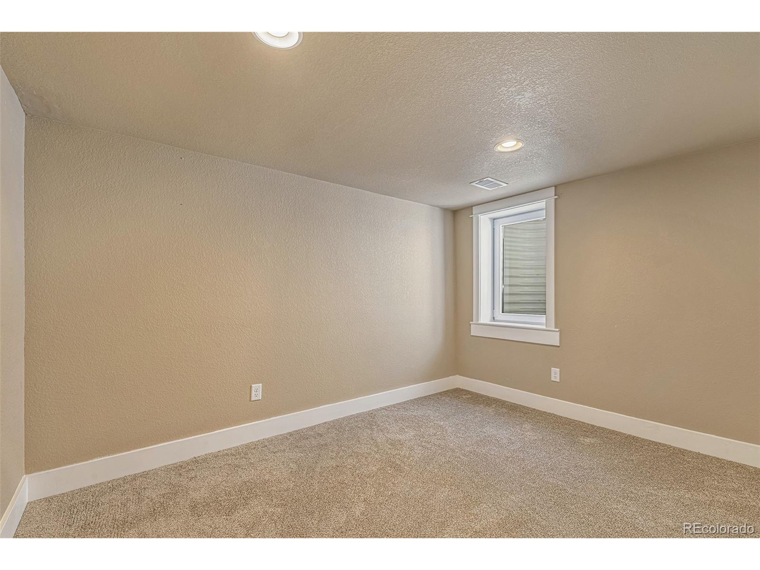 4293 Graham Ct