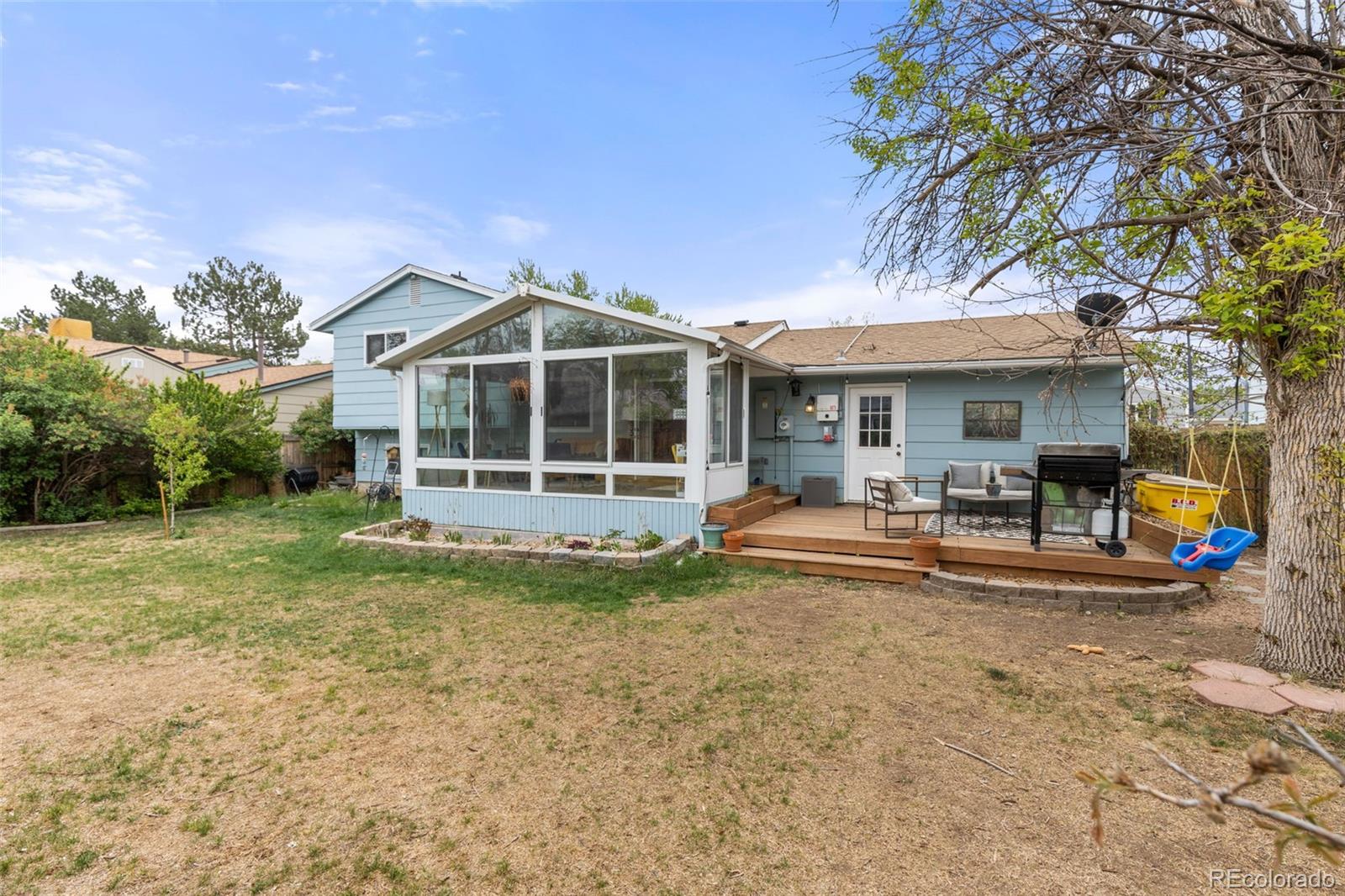 2607 W 100th Place