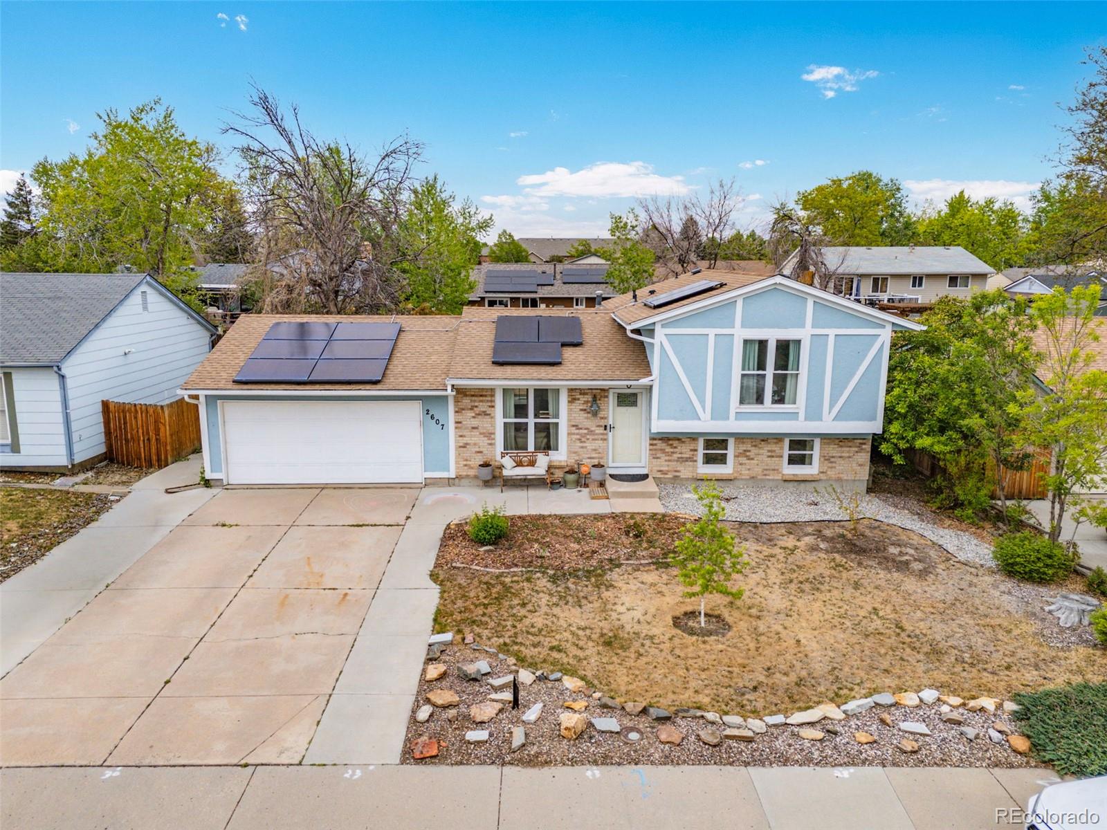 2607 W 100th Place