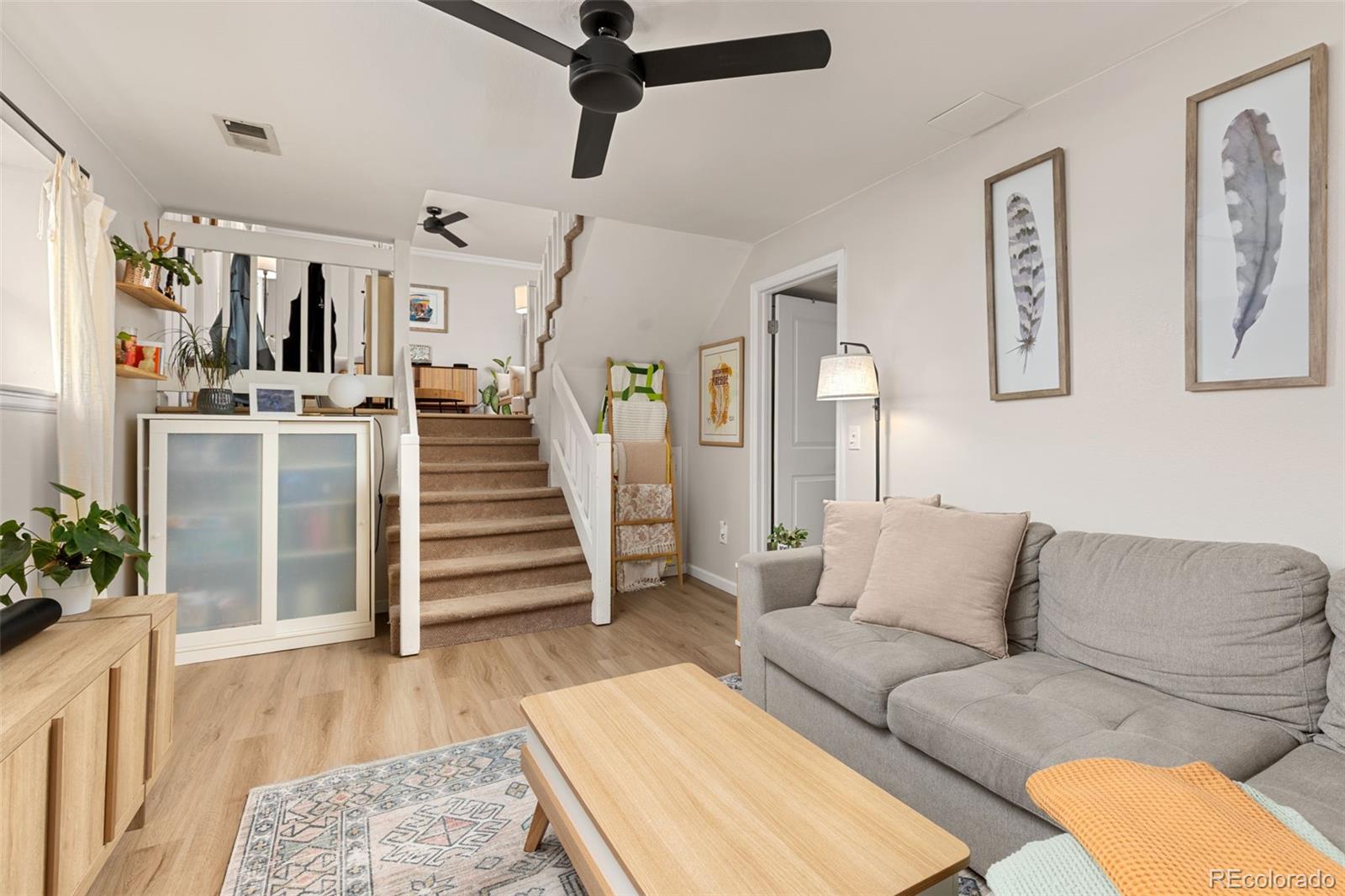 2607 W 100th Place