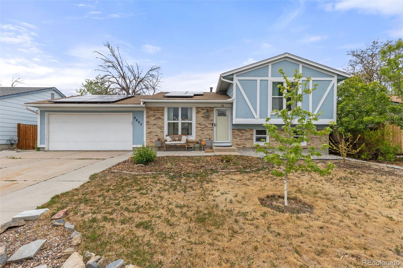 2607 W 100th Place