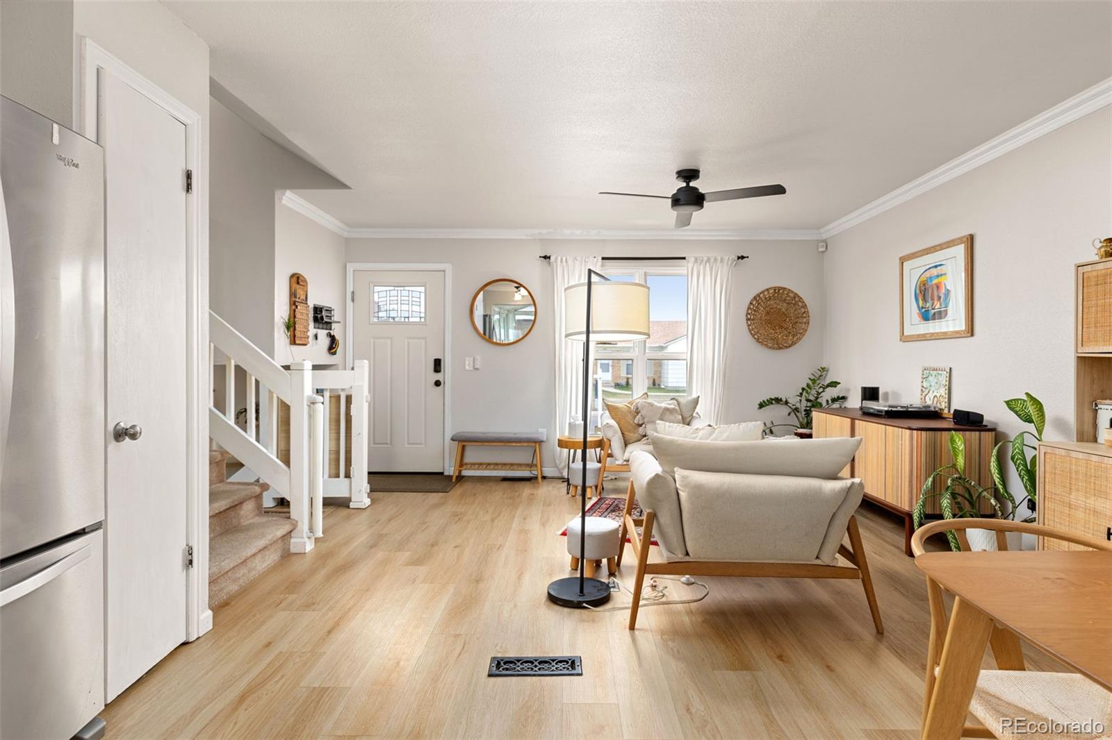 2607 W 100th Place
