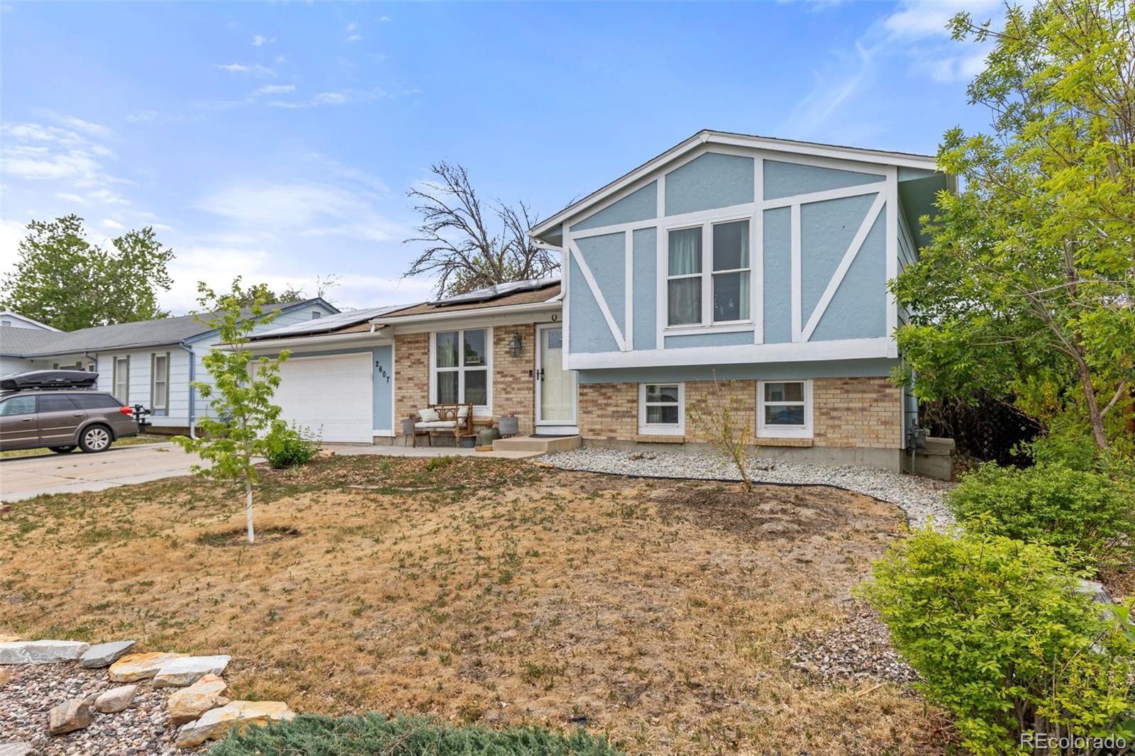 2607 W 100th Place