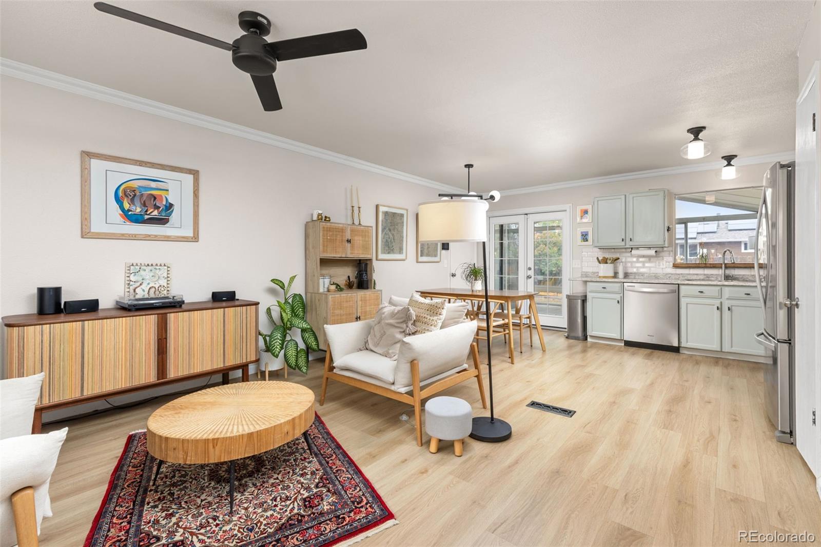 2607 W 100th Place