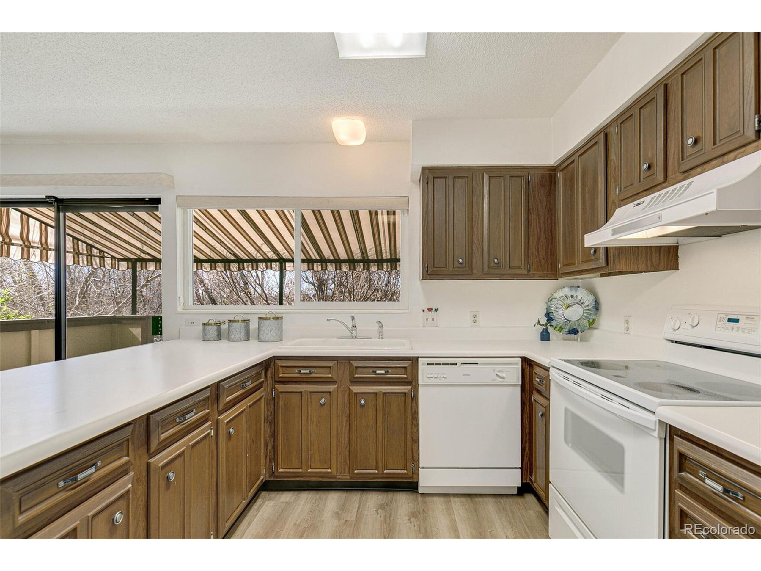 10672 W Florida Ave C