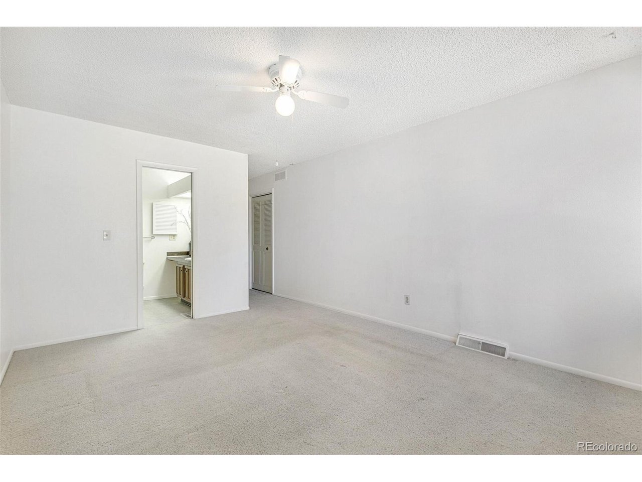 10672 W Florida Ave C