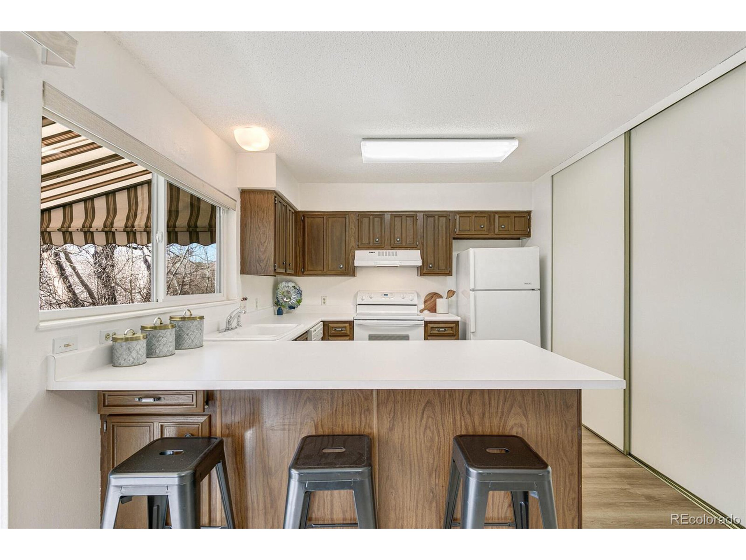 10672 W Florida Ave C