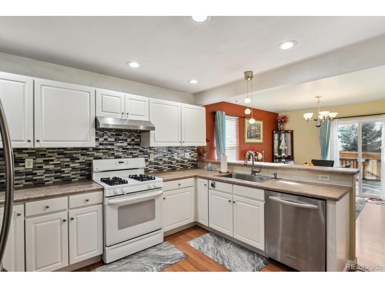 384 Woodson Dr