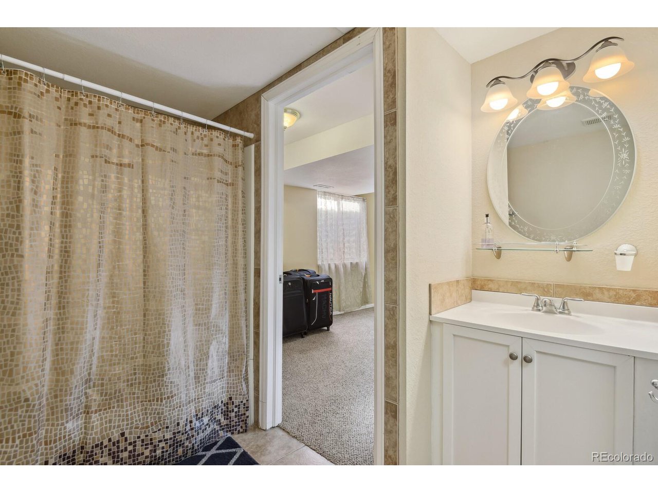 384 Woodson Dr