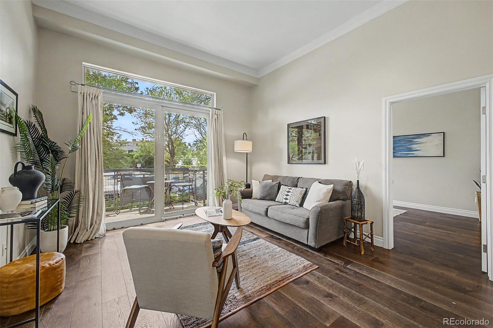 1700 N Emerson Street Unit: 205
