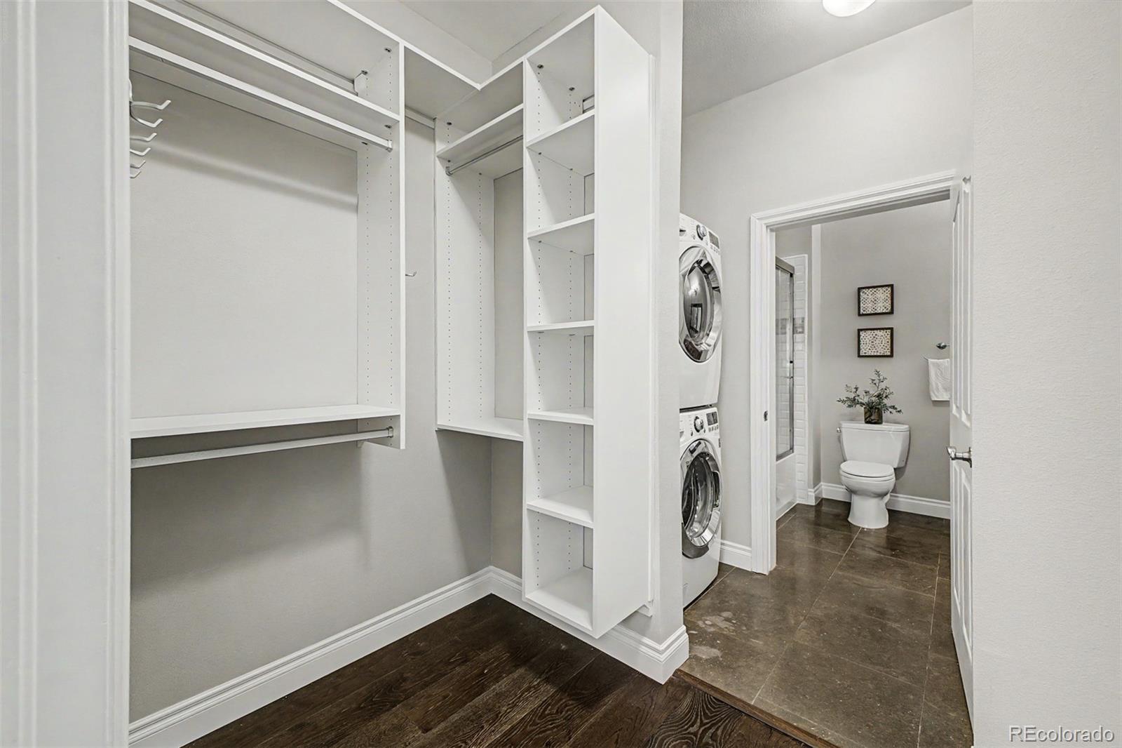 1700 N Emerson Street Unit: 205