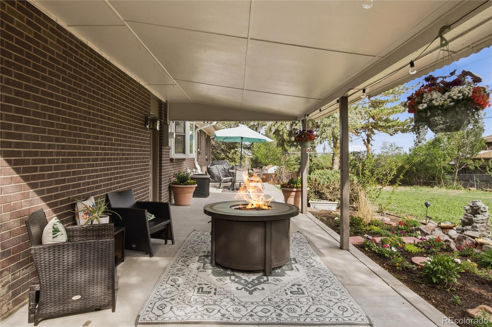 580 W 79th Place