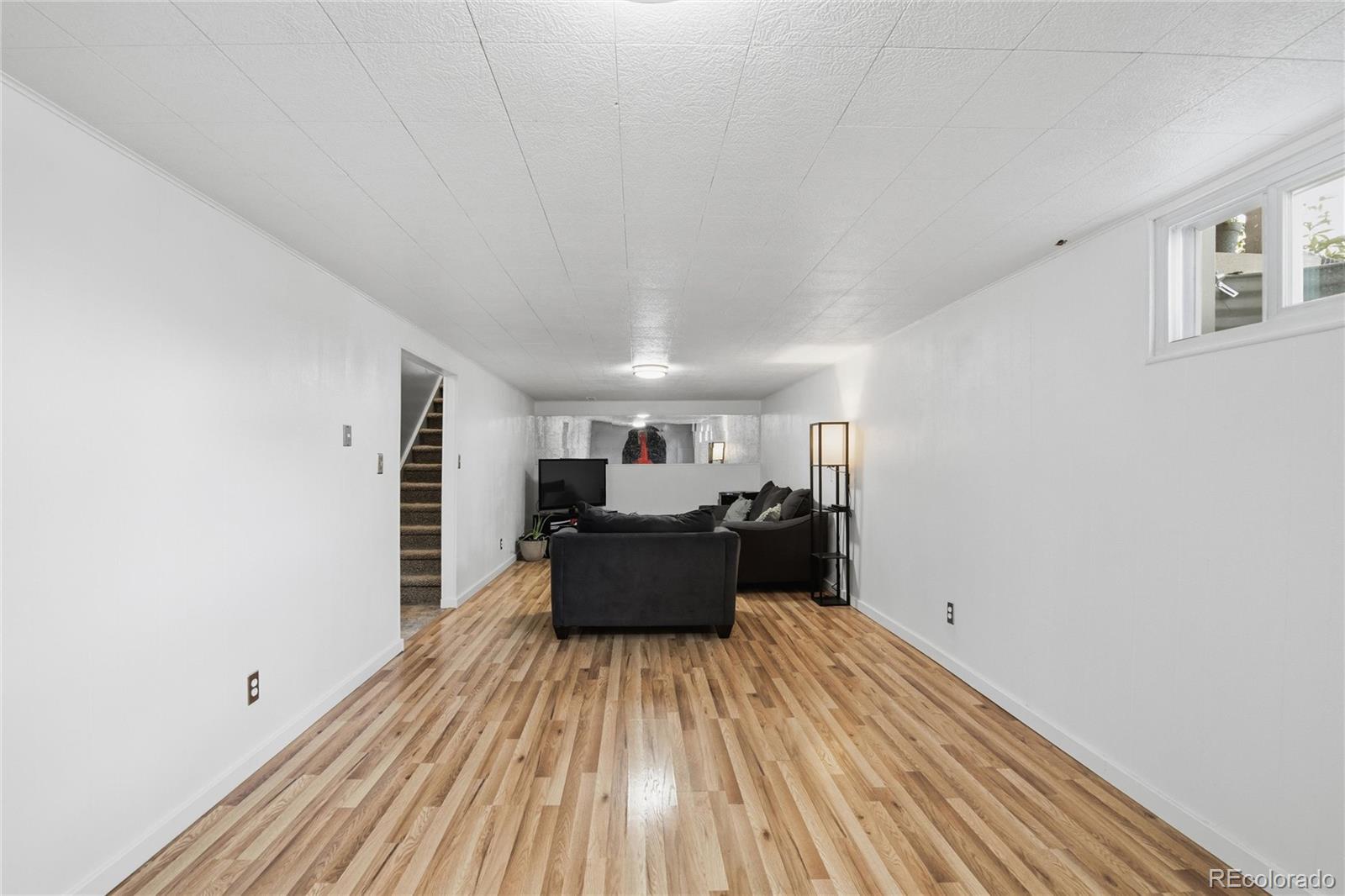 580 W 79th Place