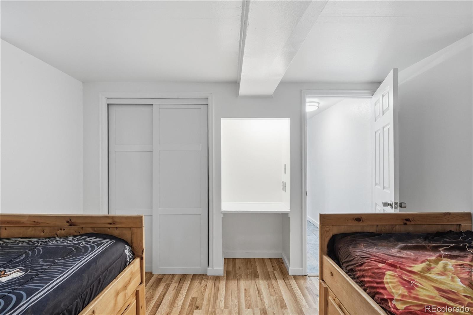 580 W 79th Place