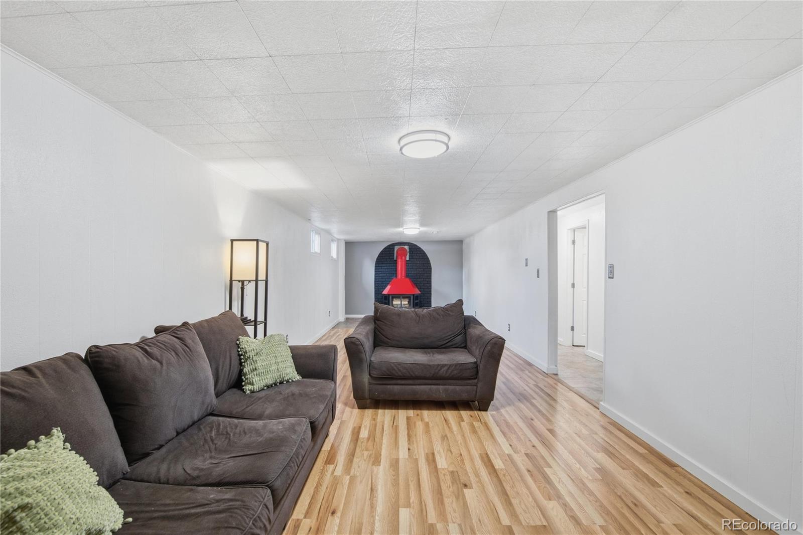 580 W 79th Place