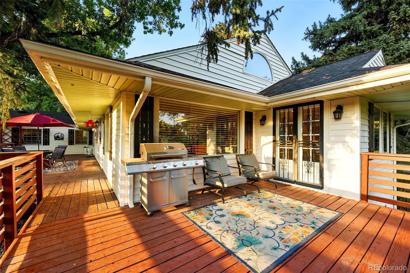 1101 Pikeview Street