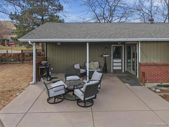 412 S Devinney Street