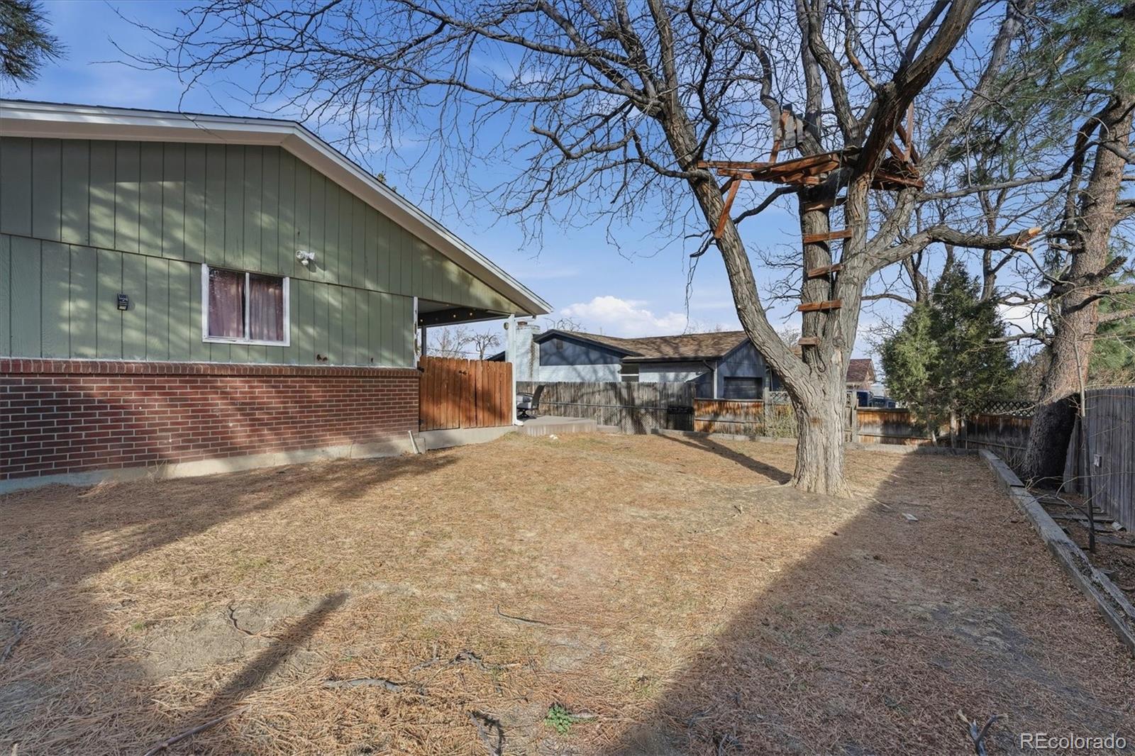 412 S Devinney Street