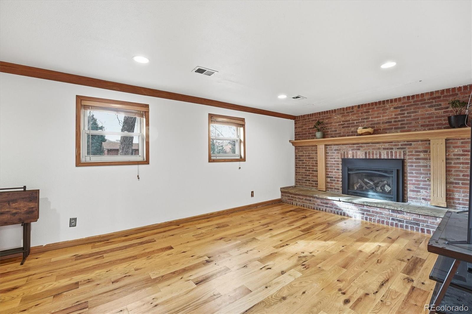 412 S Devinney Street